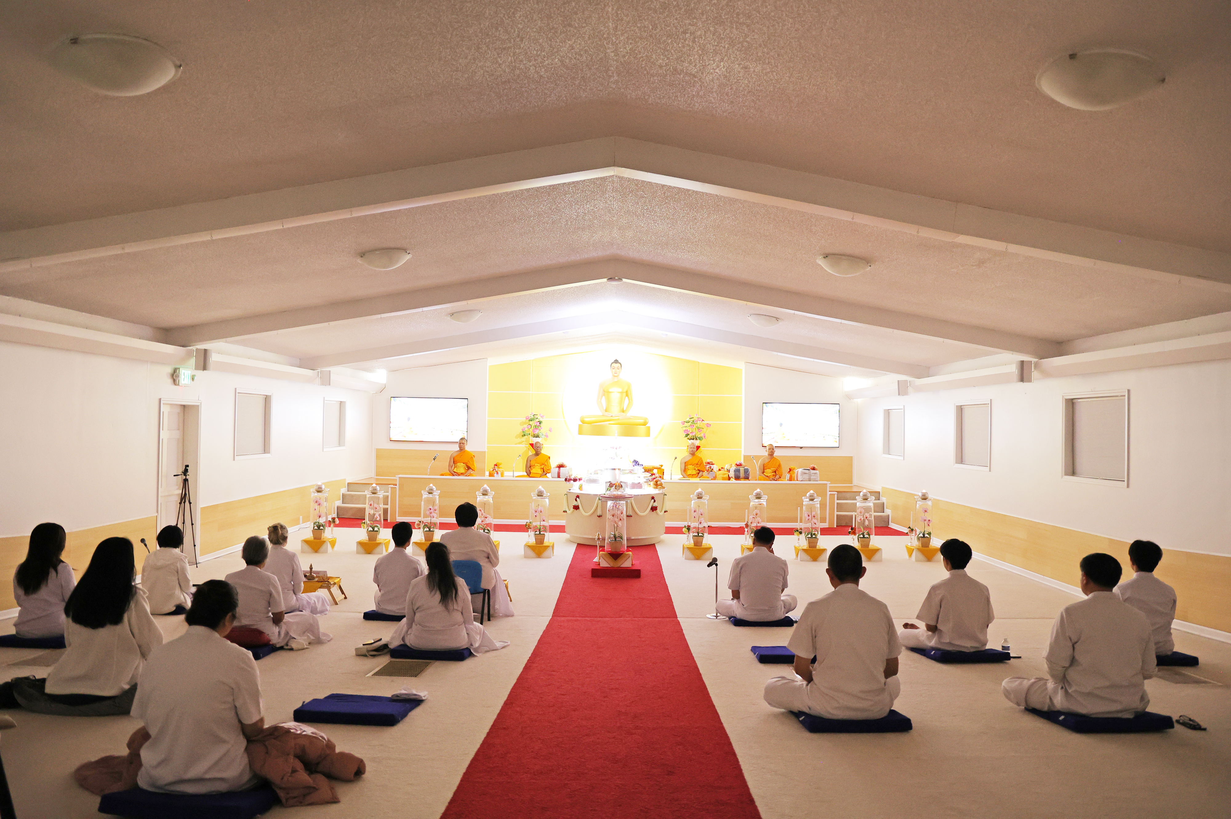 วัดพระธรรมกายจอร์เจีย จัดงานบุญบูชาข้าวพระ