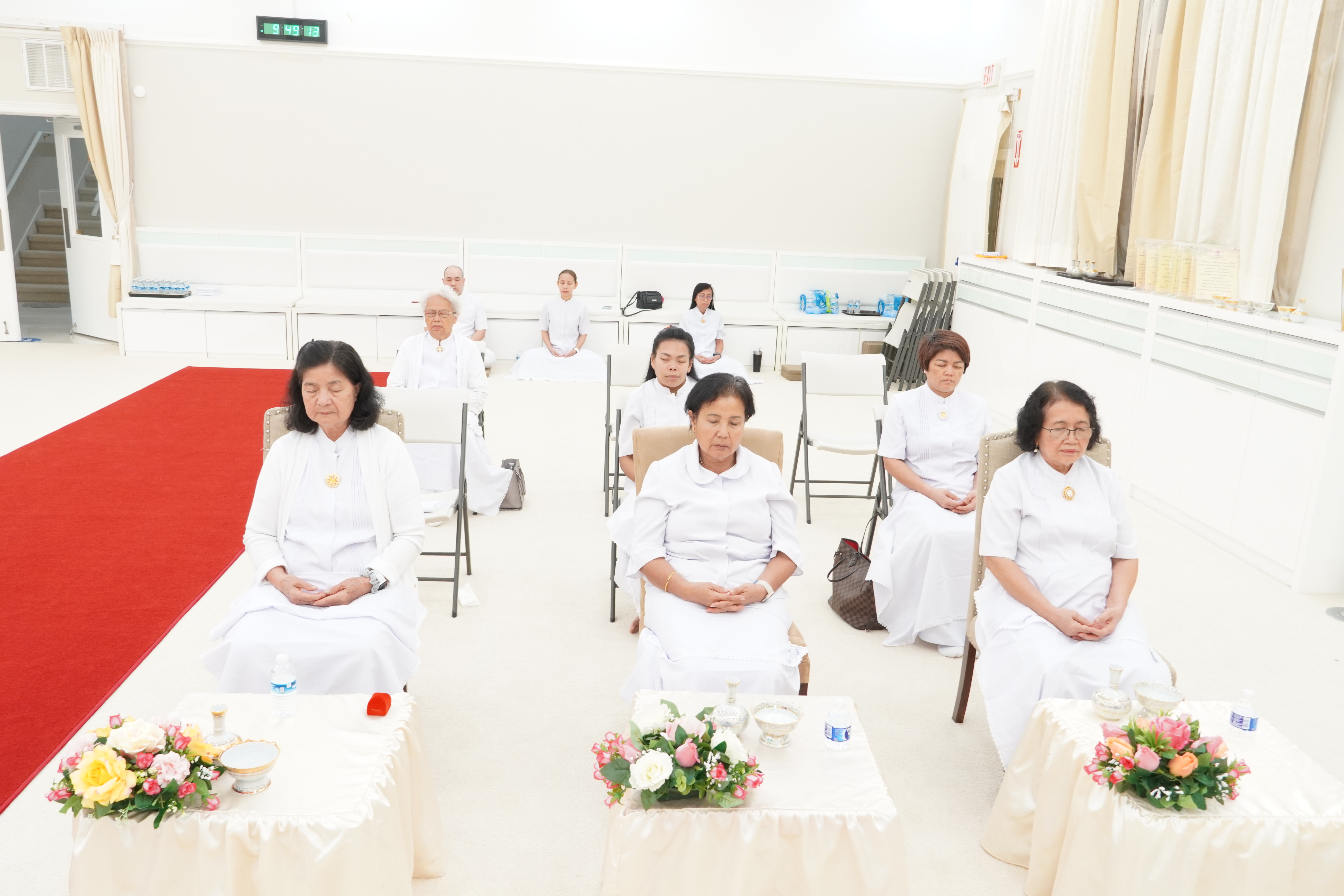 วัดพระธรรมกายฟลอริดา จัดพิธีบูชาข้าวพระ