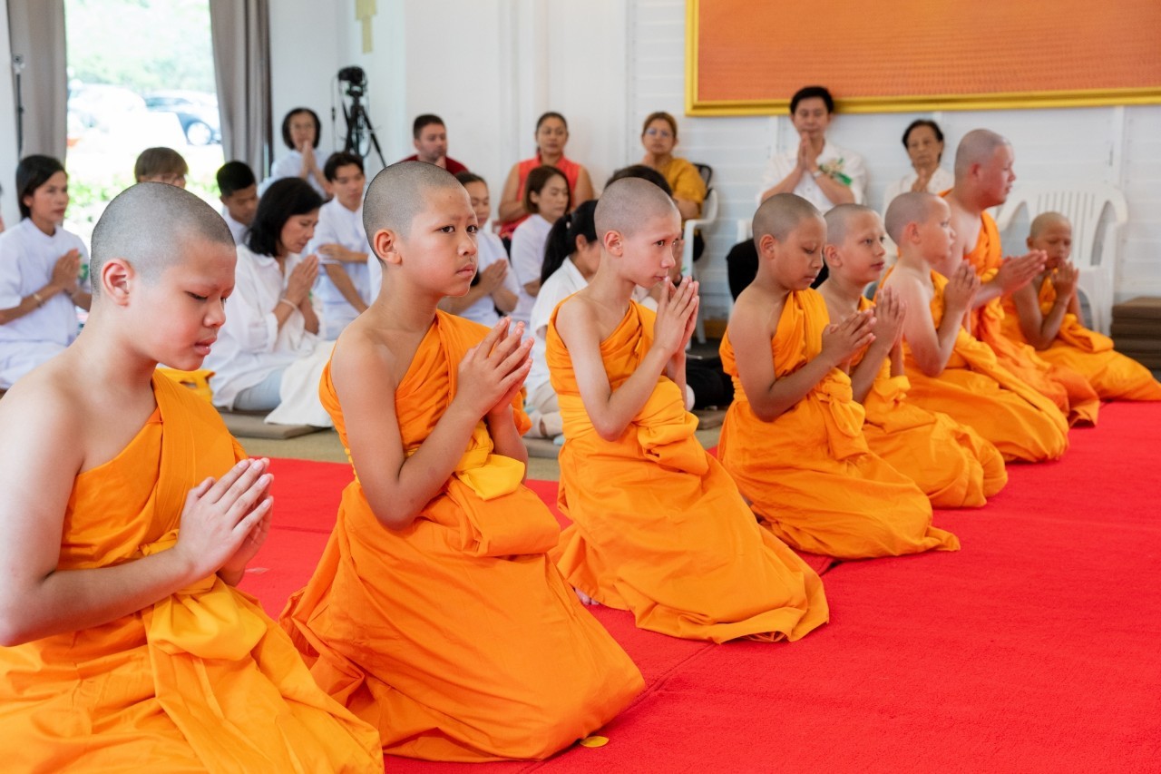 วัดพระธรรมกายนครซิดนีย์ จัดพิธีบรรพชาสามเณร ภาคพื้นโอเชียเนีย