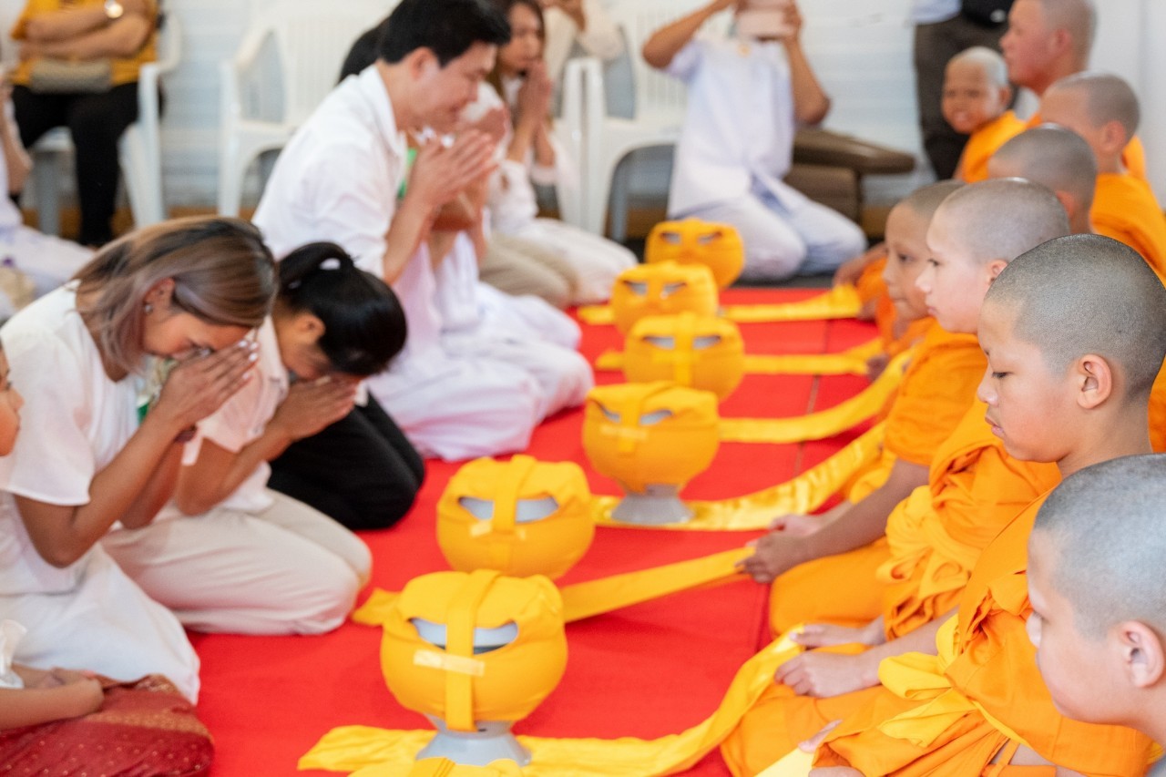 วัดพระธรรมกายนครซิดนีย์ จัดพิธีบรรพชาสามเณร ภาคพื้นโอเชียเนีย