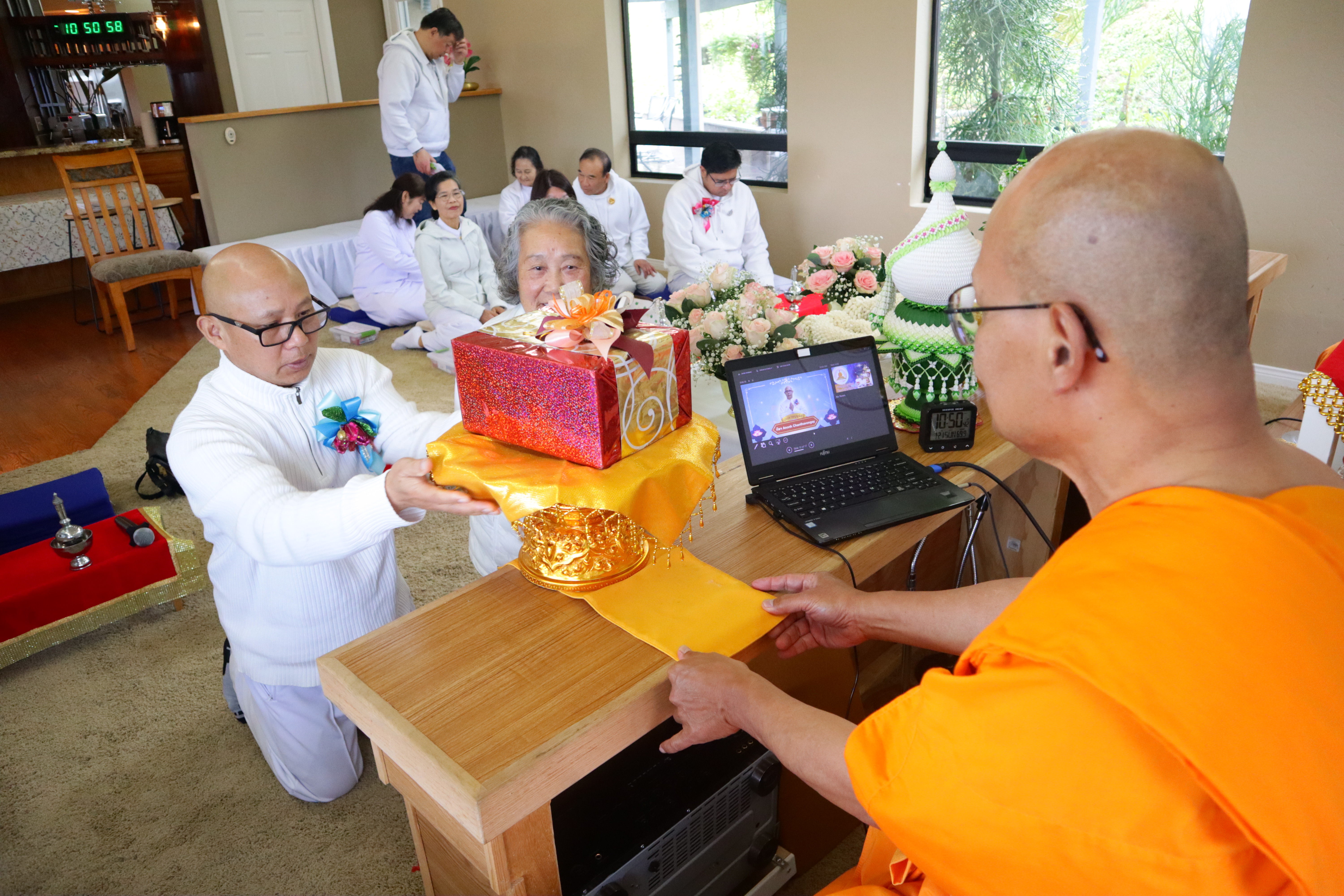 วัดภาวนาซานดิเอโก จัดงานบุญวาระครบรอบ 115 ปี คุณยายอาจารย์ฯ