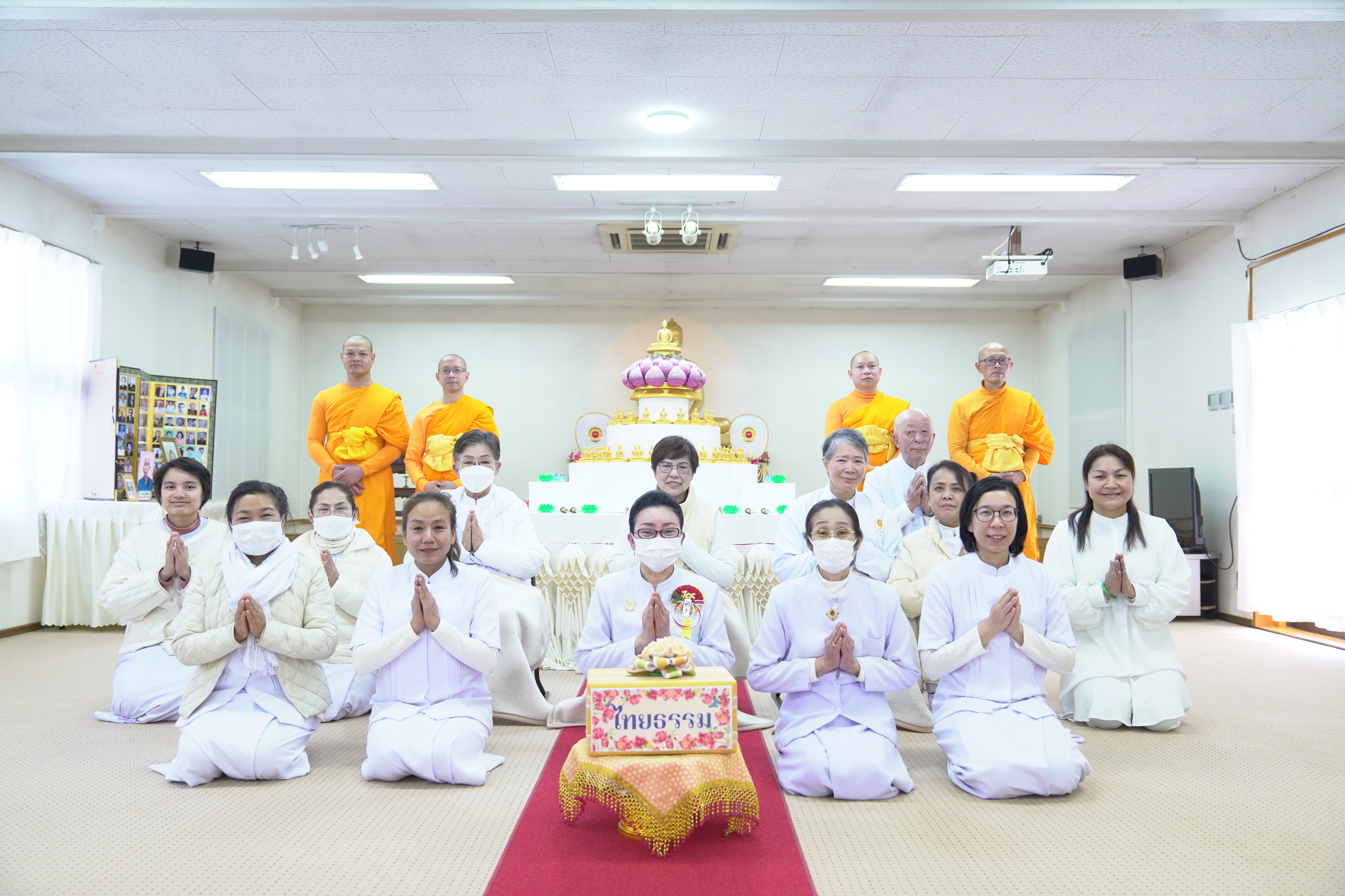 วัดพระธรรมกายนางาโน่ จัดงานบุญเนื่องในวันพระ