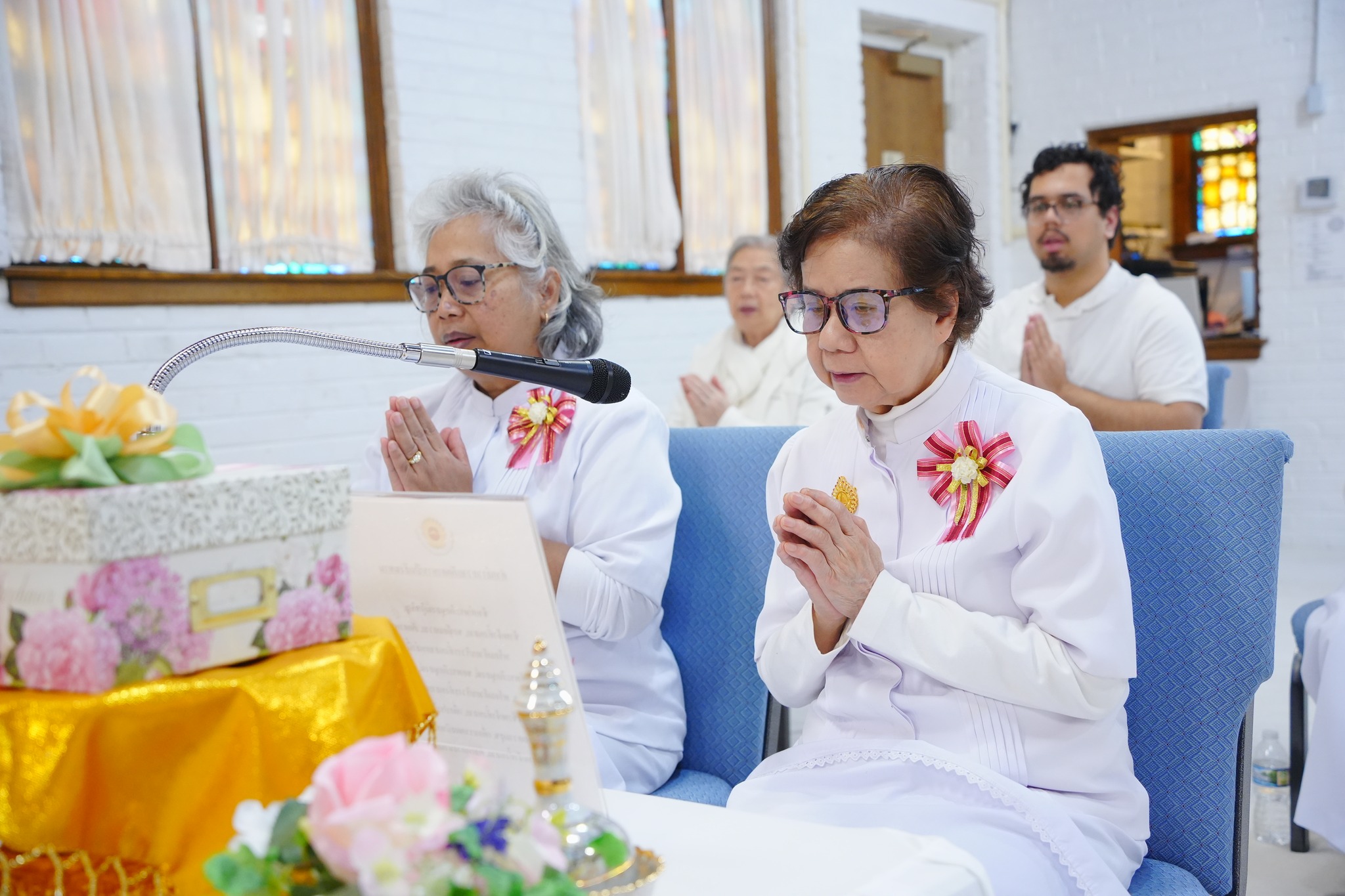 วัดพระธรรมกายชิคาโก จัดพิธีถวายกองบุญไทยธรรม