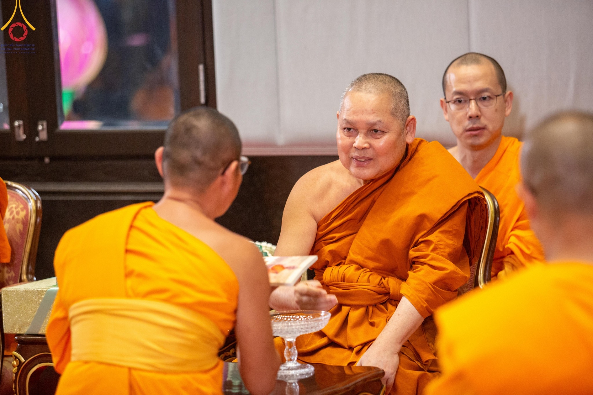 พิธีต้อนรับสัญญาบัตรและพัดยศ พระครูสัญญาบัตรวัดพระธรรมกาย จำนวน 19 รูป