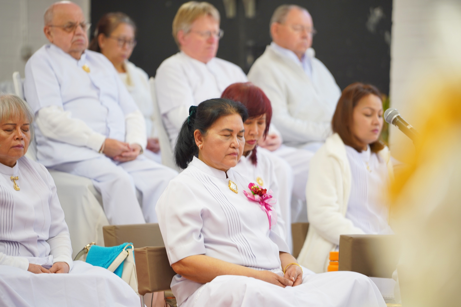 วัดพุทธนอร์ดไรน์ เวสท์ฟาเลน จัดงานวันมหาปูชนียาจารย์ และพิธีบูชาข้าวพระ