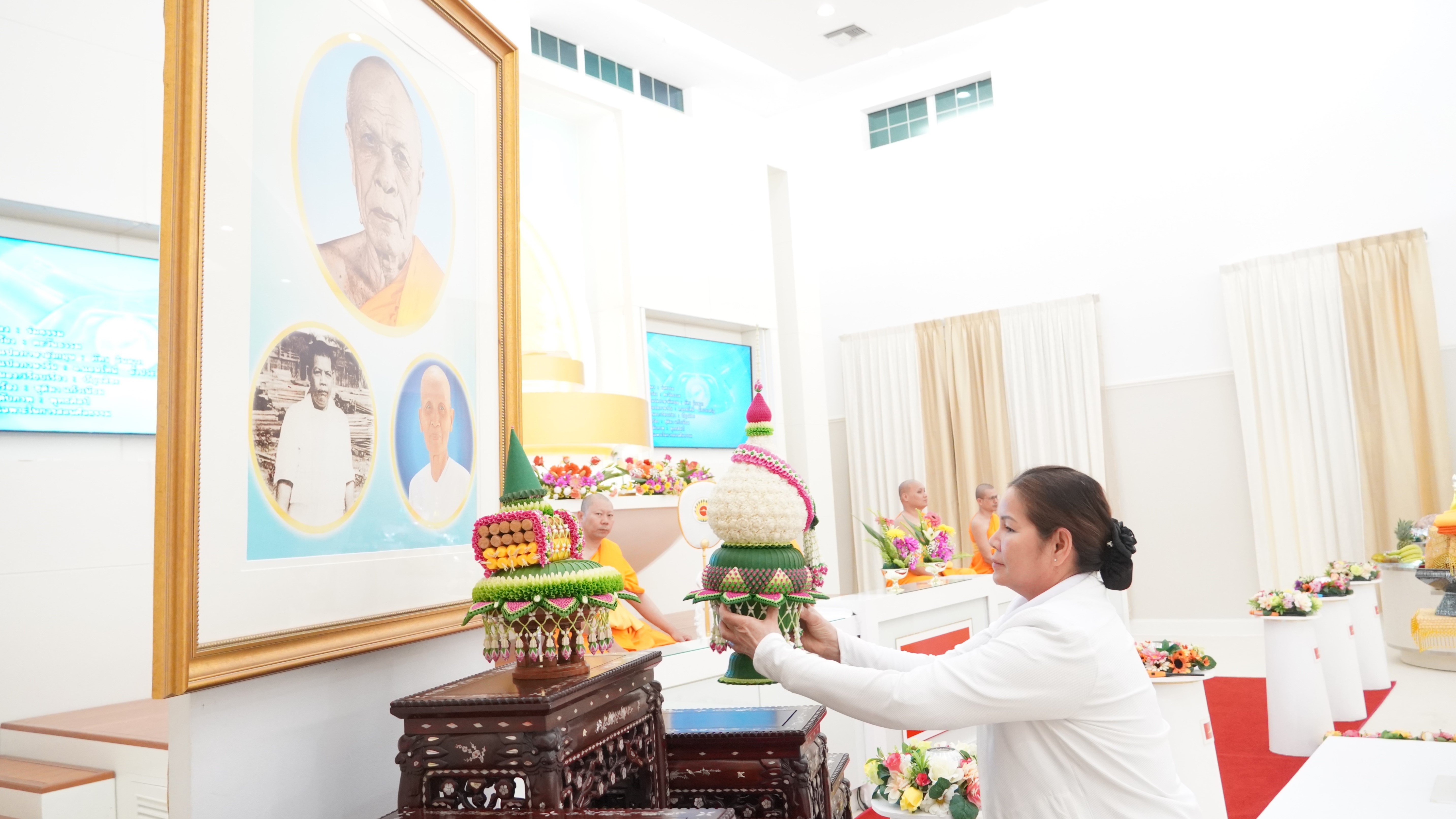 วัดพระธรรมกายฟลอริดา จัดงานวันมหาปูชนียาจารย์