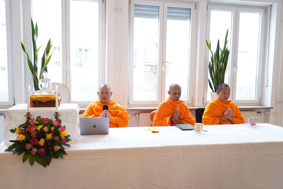ศูนย์ปฏิบัติธรรมลูกแก้วตะวันธรรม จัดปฏิบัติธรรมวันอาทิตย์
