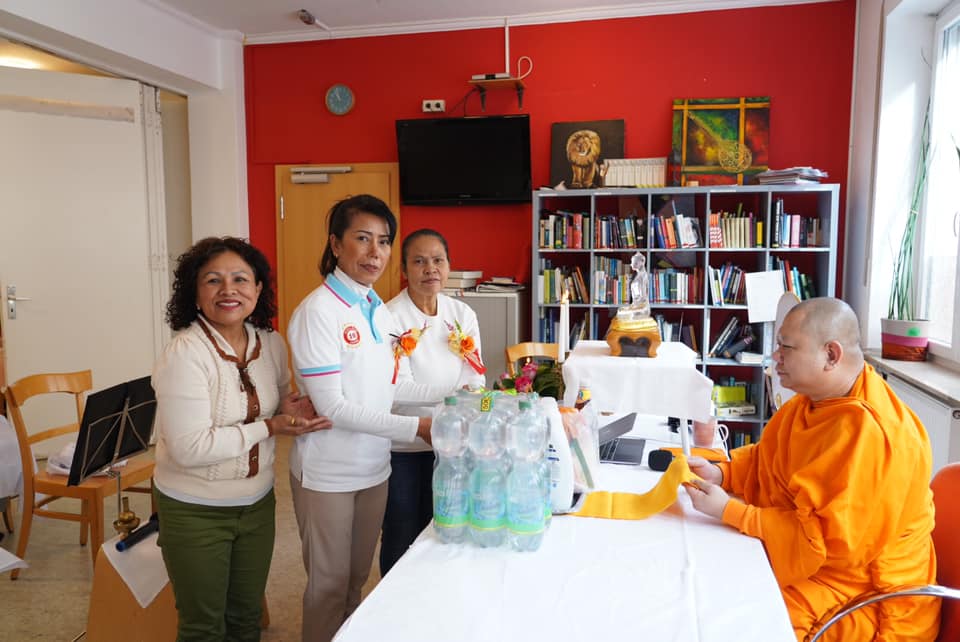 ศูนย์ปฏิบัติธรรมลูกแก้วตะวันธรรม จัดปฏิบัติธรรมวันอาทิตย์