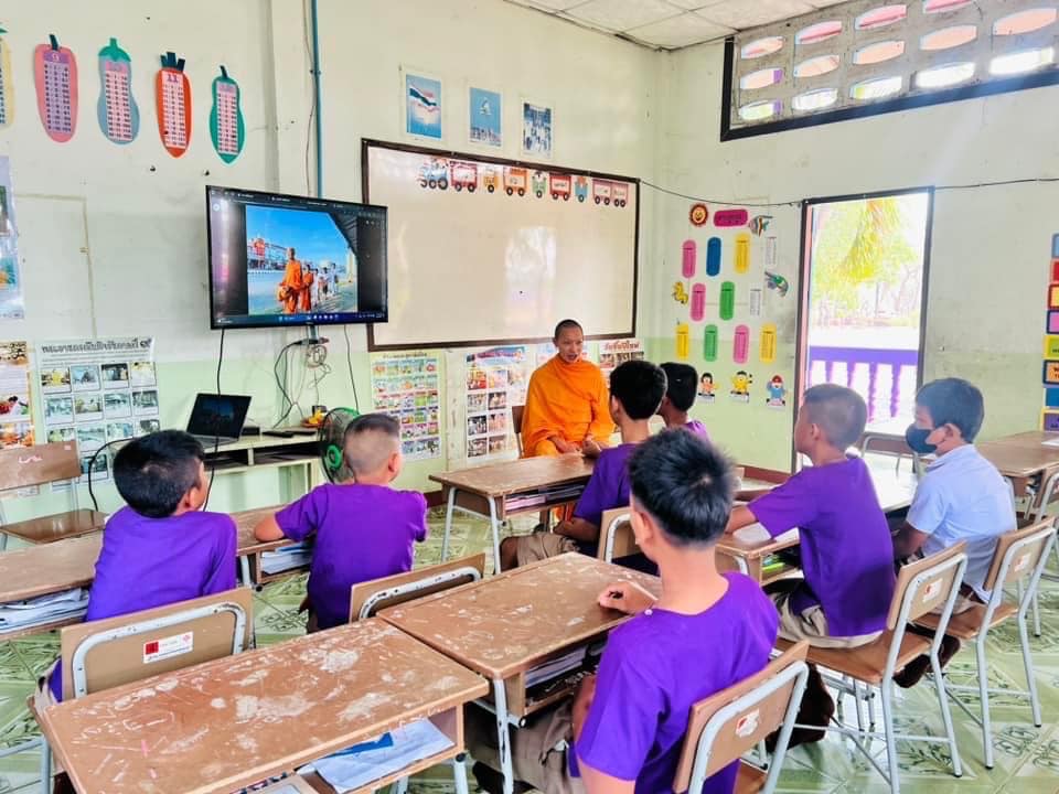 บรรยากาศชวนบวชสามเณร จังหวัดลพบุรี
