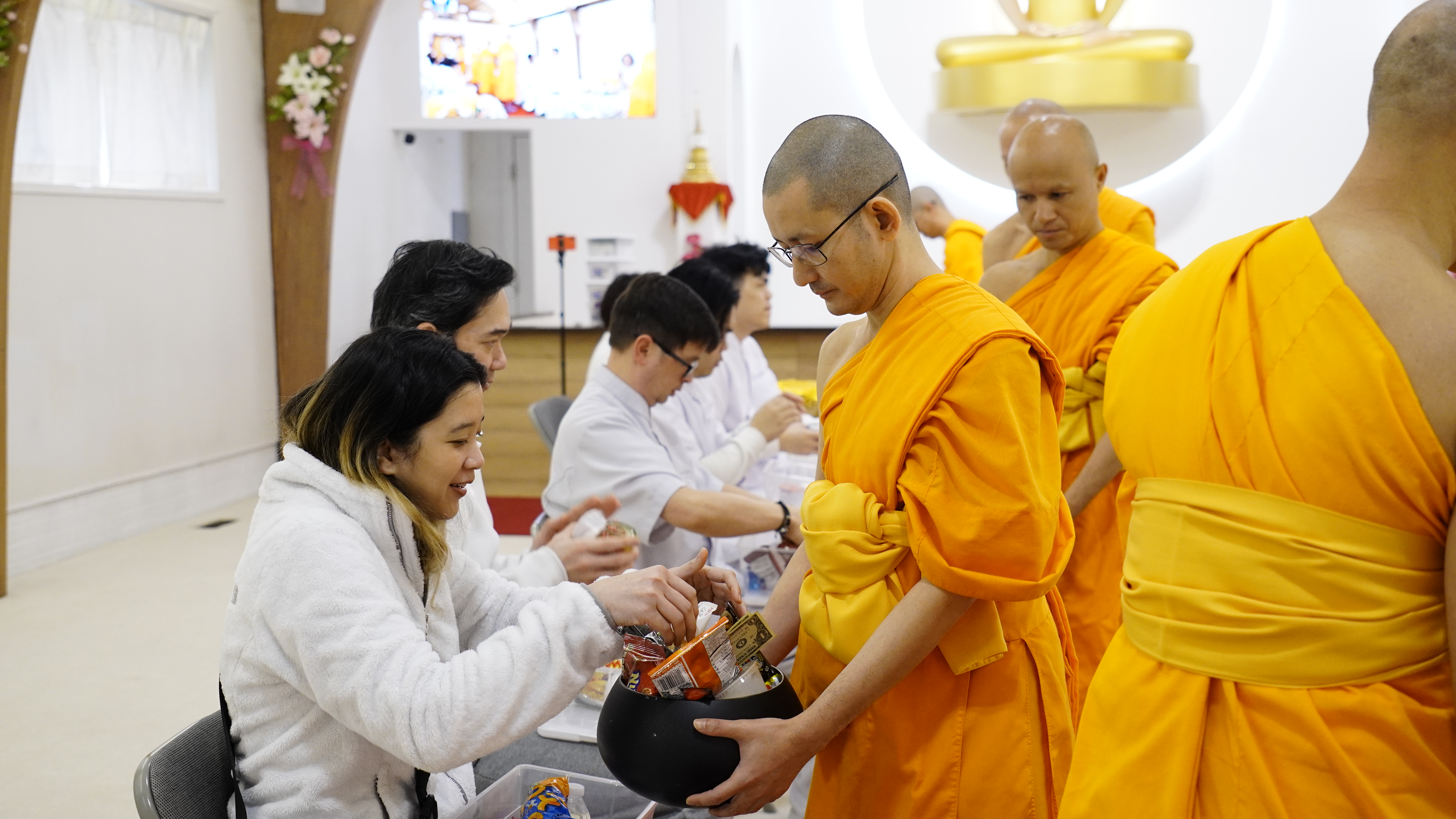 วัดพระธรรมกายซีแอตเติล จัดงานบุญวันอาทิตย์
