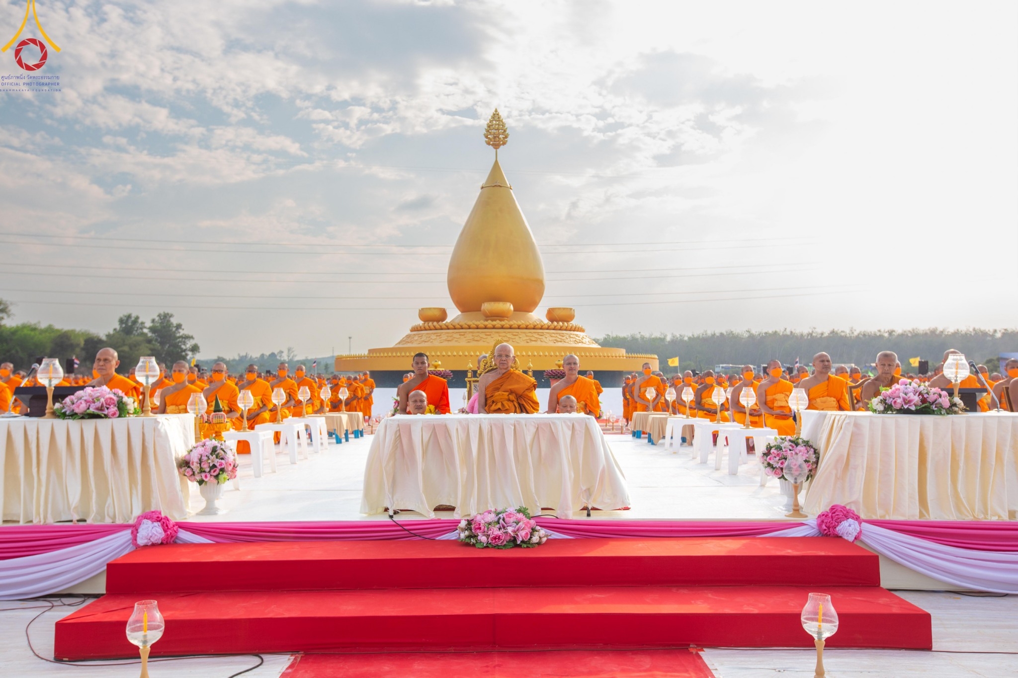 ธรรมยาตราอัญเชิญพระบรมสารีริกธาตุ ประดิษฐาน ณ มหารัตนเจดีย์สิริปทุมสวรรค์