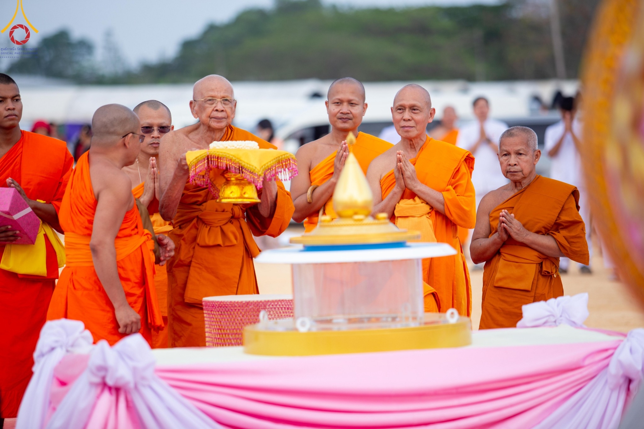 ธรรมยาตราอัญเชิญพระบรมสารีริกธาตุ ประดิษฐาน ณ มหารัตนเจดีย์สิริปทุมสวรรค์