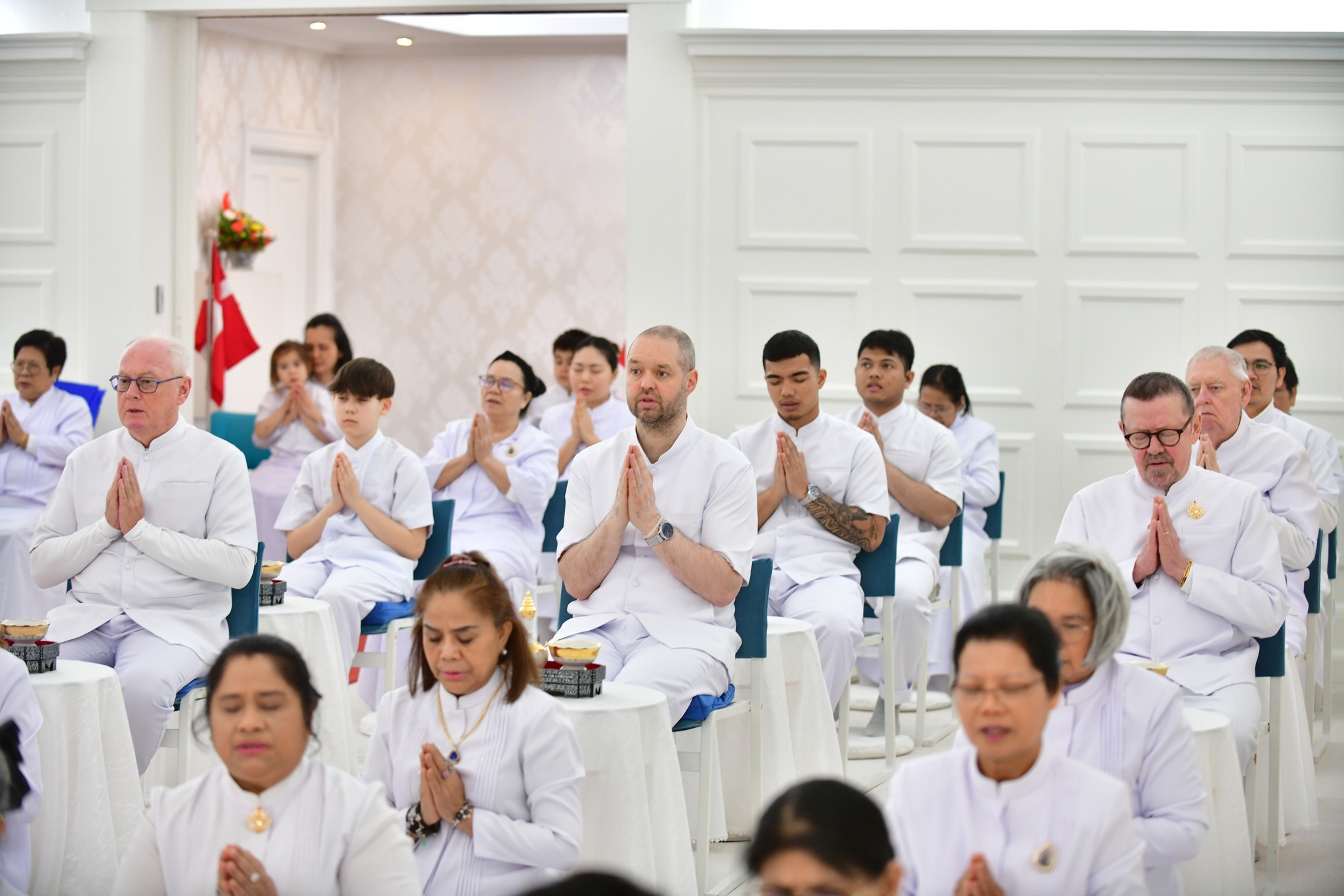 วัดพระธรรมกายคอร์ซัวร์ ลุสท์สโกว จัดพิธีสมโภชลูกนิมิตมหาสมบัติ