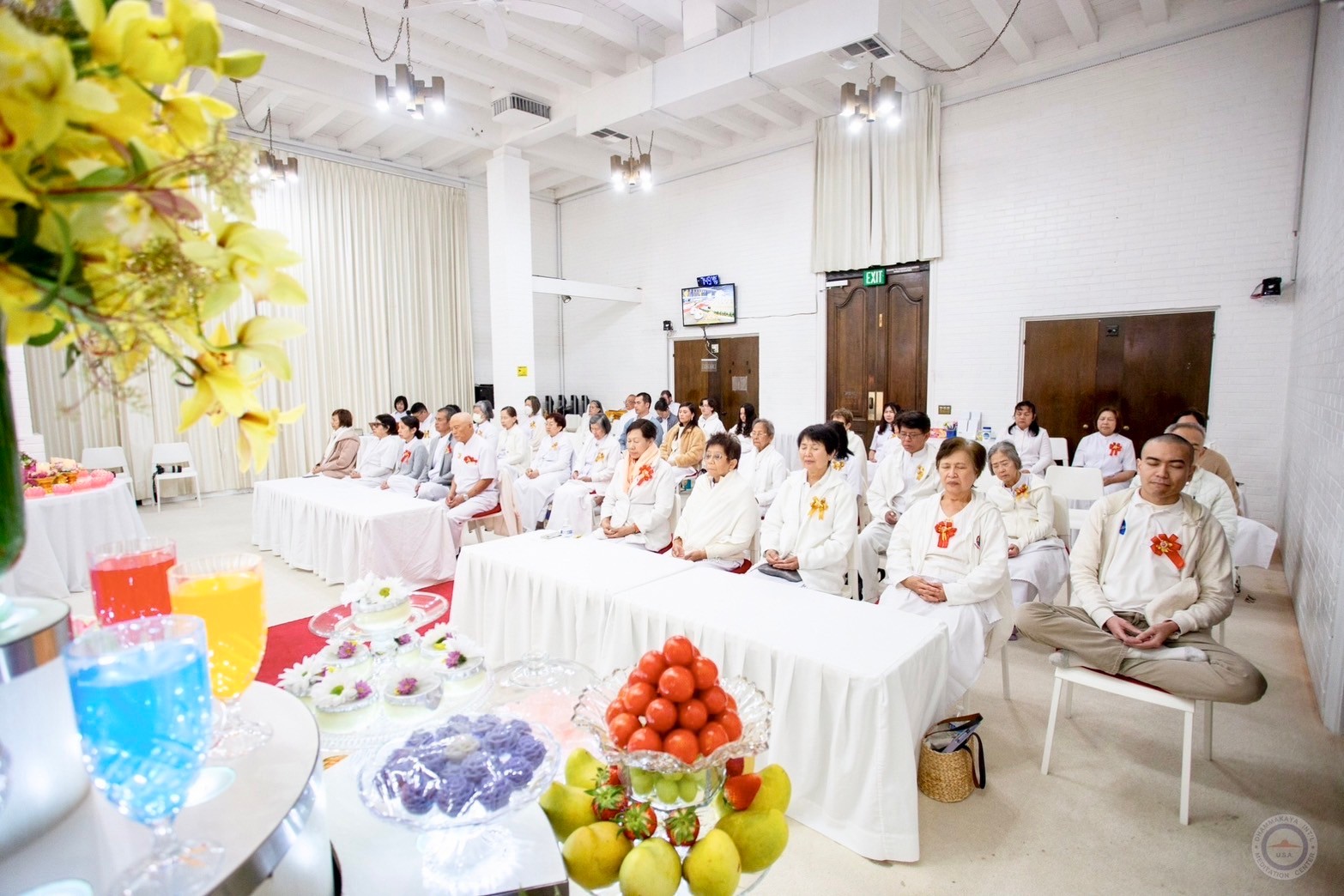 วัดพระธรรมกายแคลิฟอร์เนีย จัดพิธีบูชาข้าวพระ