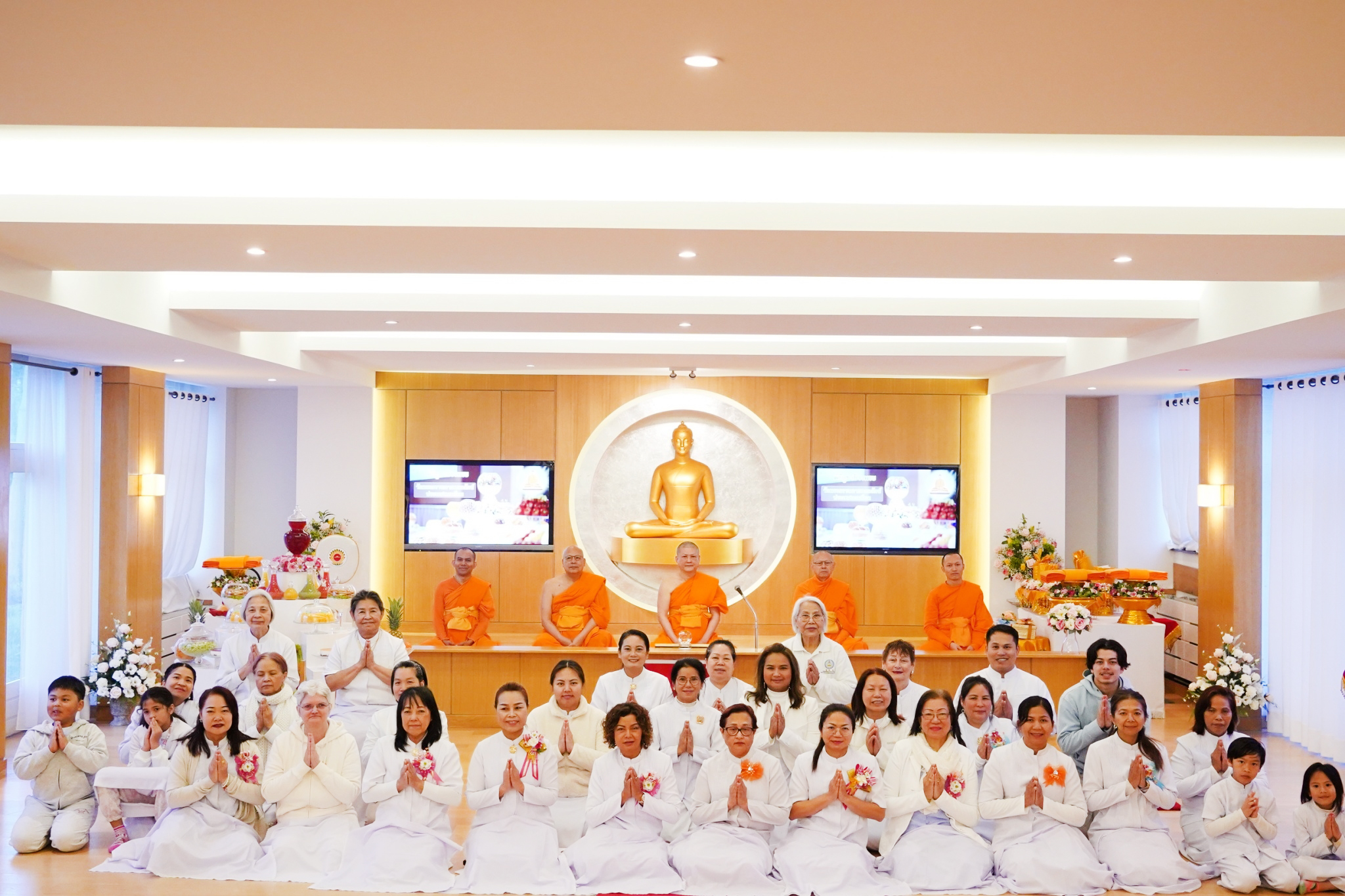วัดพระธรรมกายเบลเยียม จัดงานบุญบูชาข้าวพระ