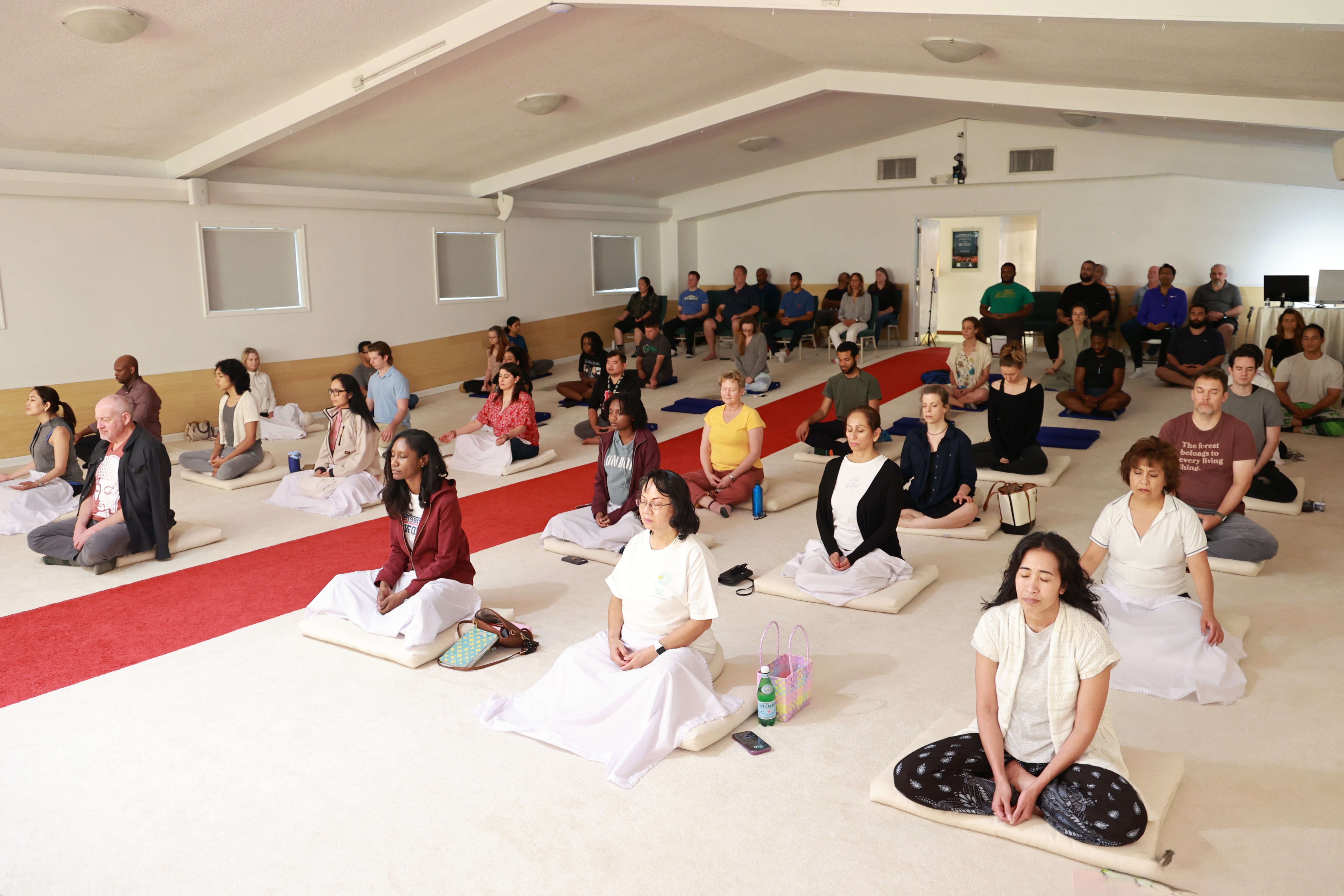 วัดพระธรรมกายจอร์เจีย จัดกิจกรรมนั่งสมาธิสำหรับชาวท้องถิ่น