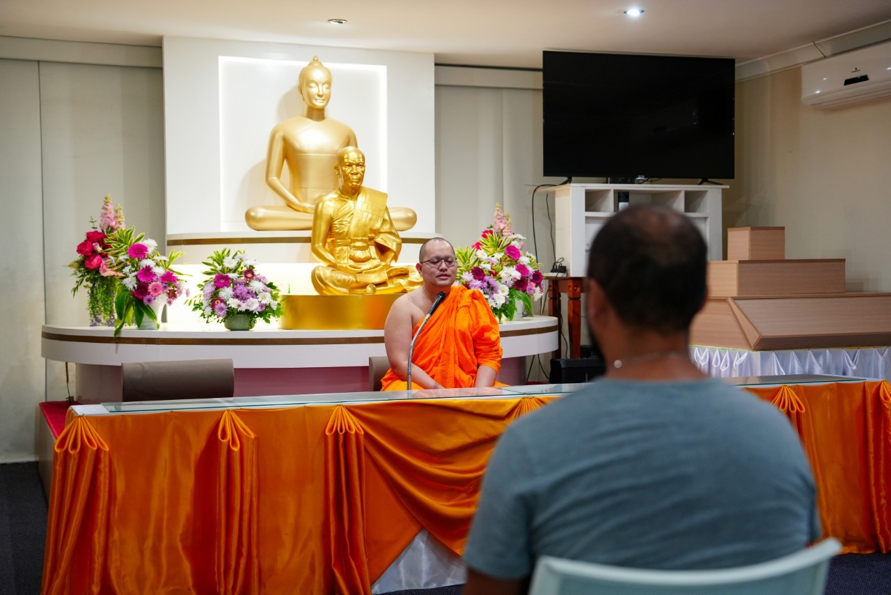 วัดพระธรรมกายบริสเบน จัดปฏิบัติธรรมชาวท้องถิ่น