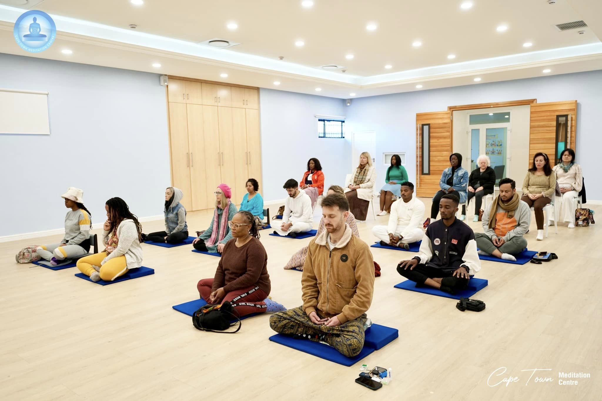 วัดพุทธเคปทาวน์ จัดปฏิบัติธรรมแก่ชาวท้องถิ่น