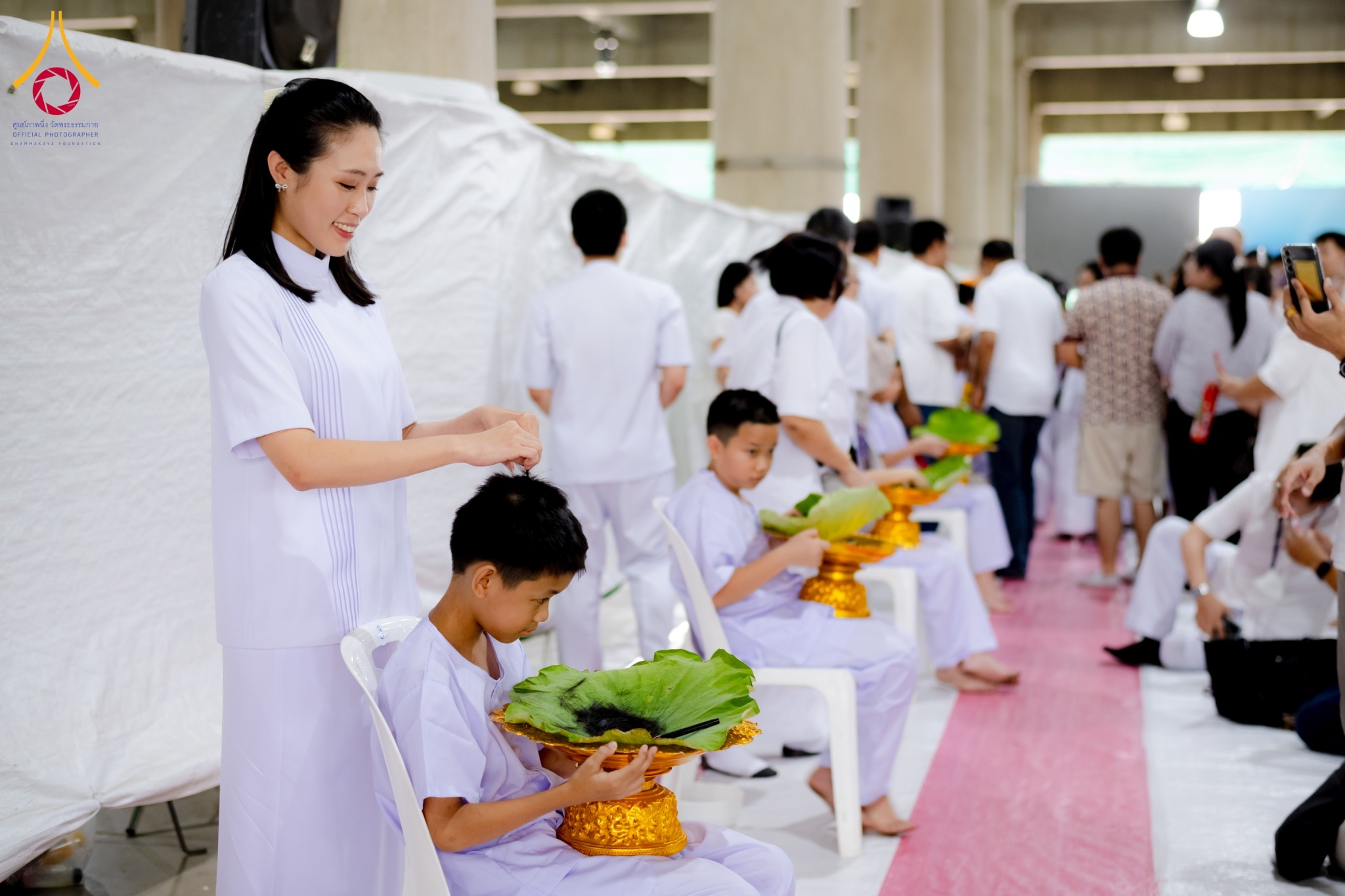 พิธีตัดปอยผมและปลงผม โครงการบรรพชาสามเณรโรงเรียนนานาชาติ รุ่นที่ 13
