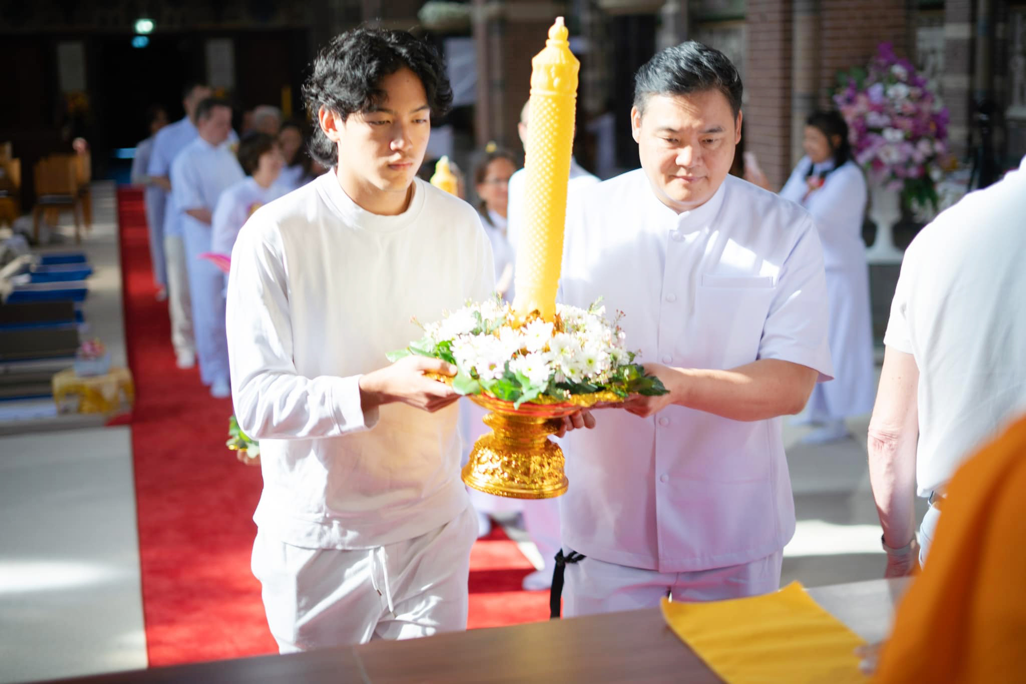 วัดพระธรรมกายเนเธอร์แลนด์ จัดพิธีบูชาข้าวพระ