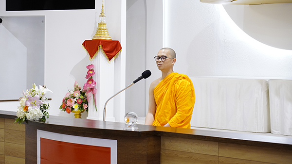วัดพระธรรมกายซีแอตเติล จัดปฏิบัติธรรมแก่ชาวท้องถิ่น
