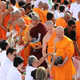 ประมวลภาพประเพณีตักบาตรดอกไม้ พระ 3,000 รูป ประจำปี 2558 ประมวลภาพประเพณีตักบาตรดอกไม้ พระ 3,000 รูป ประจำปี 2558