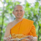ดูแลพระอรหันต์ในบ้าน ดูแลพระอรหันต์ในบ้าน