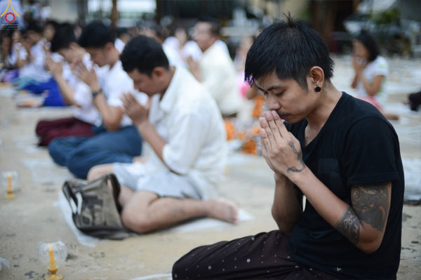 ชุมชนหมู่บ้านทัศนีย์นิเวศน์ 2 จัดสวดธัมมจักกัปปวัตตนสูตร